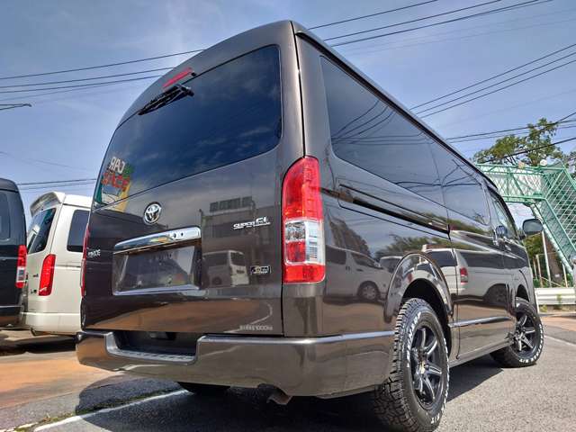 トヨタ ハイエースバン ２．７ スーパーＧＬ ５０ＴＨアニバーサリー リミテッド ワイド ミドルルーフ ロングボディ４ＷＤ R1年 (関東) 99