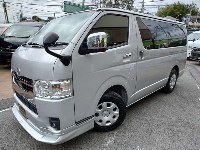 トヨタ ハイエースバン ２．０ スーパーＧＬ ロング R4年 (関東) 99