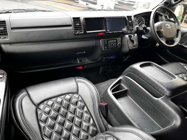 トヨタ ハイエースバン ２．７ スーパーＧＬ ダークプライムＩＩ ワイド ミドルルーフ ロングボディ ４ＷＤ R3年 (関東) 99