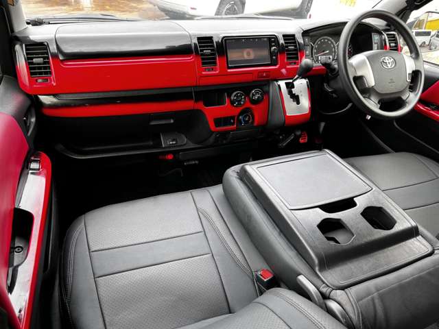 トヨタ ハイエースバン ２．８ ＤＸ ロング ＧＬパッケージ ディーゼルターボ ４ＷＤ H30年 (関東) 99