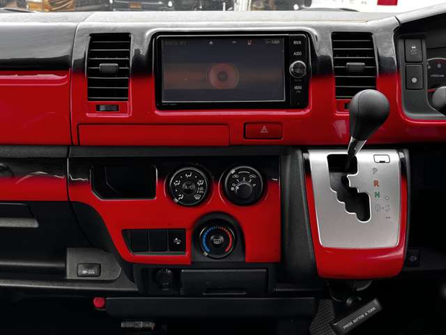 トヨタ ハイエースバン ２．８ ＤＸ ロング ＧＬパッケージ ディーゼルターボ ４ＷＤ H30年 (関東) 99