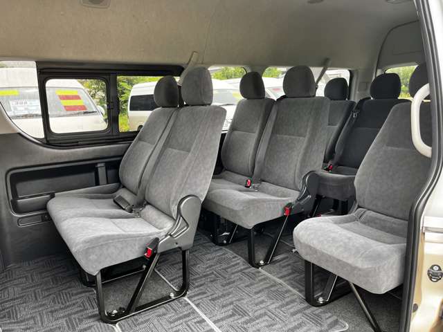 トヨタ ハイエースワゴン ２．７ グランドキャビン ４ＷＤ H30年 (関東) 99