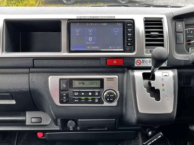 トヨタ ハイエースワゴン ２．７ グランドキャビン ４ＷＤ H30年 (関東) 99