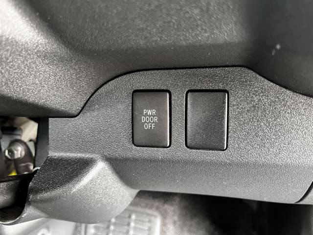 トヨタ ハイエースワゴン ２．７ グランドキャビン ４ＷＤ H30年 (関東) 99