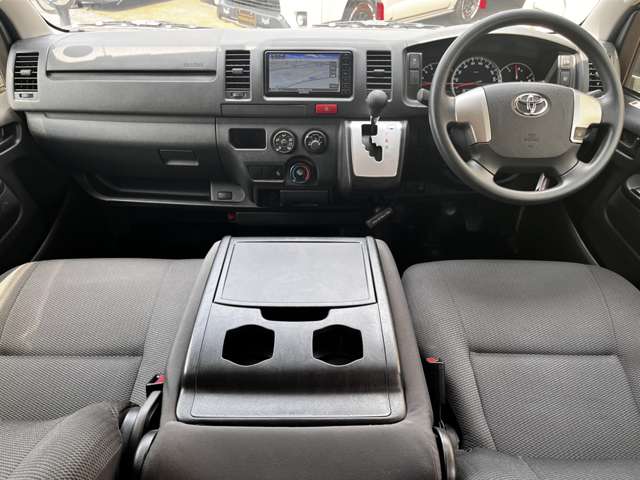 トヨタ ハイエースバン ２．８ ＤＸ ロング ディーゼルターボ ４ＷＤ R2年 (関東) 99