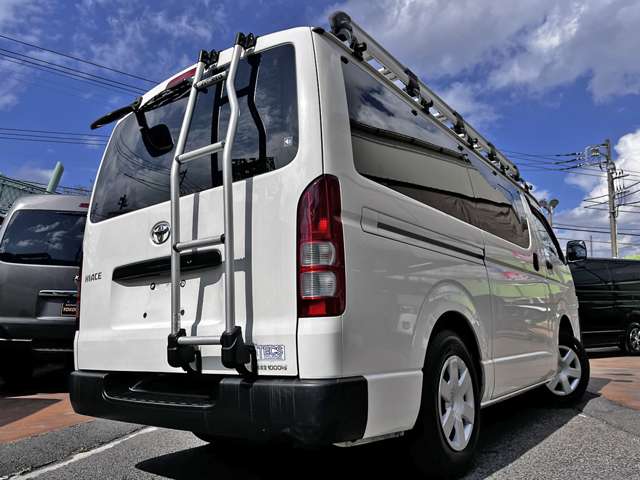 トヨタ ハイエースバン ３．０ リフト付バン ロング ディーゼルターボ ４ＷＤ H27年 (関東) 99