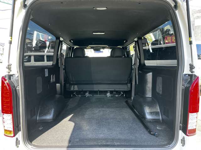 トヨタ ハイエースバン ２．８ スーパーＧＬ ダークプライム ロングボディ ディーゼルターボ ４ＷＤ R1年 (関東) 99