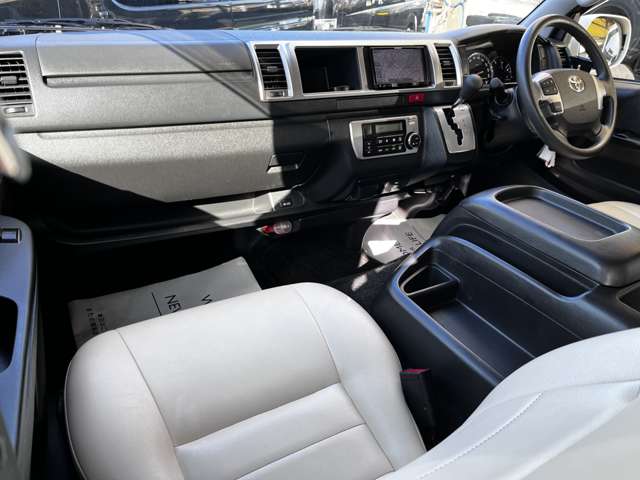 トヨタ ハイエースワゴン ２．７ ＧＬ ロング ミドルルーフ H27年 (関東) 99