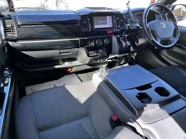 トヨタ ハイエースバン ２．０ ＤＸ ロング ＧＬパッケージ H26年 (関東) 99