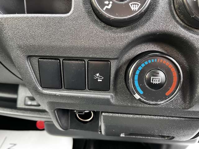 トヨタ ハイエースバン ２．０ ＤＸ ロング R4年 (関東) 99