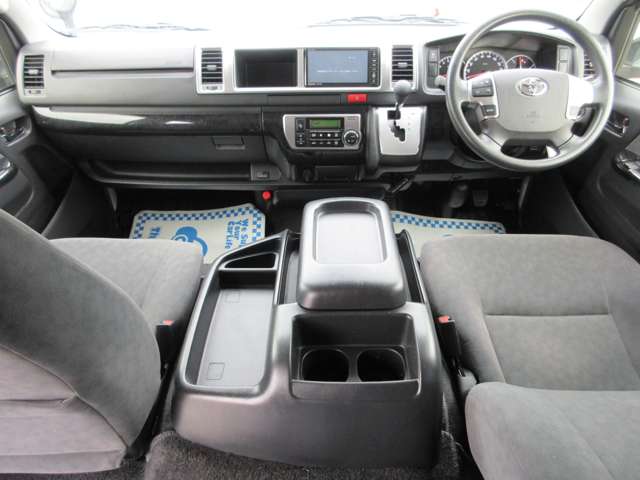 トヨタ ハイエースワゴン ２．７ ＧＬ ロング ミドルルーフ ４ＷＤ R2年 (関東) 99