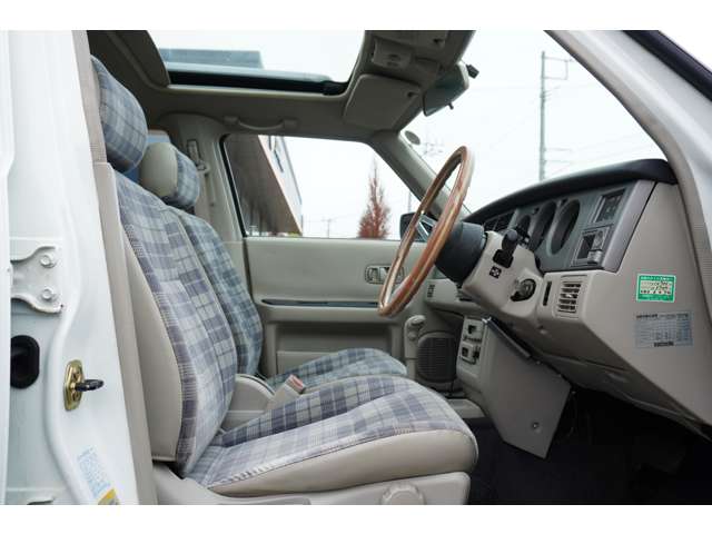 日産 ラシーン １．５ タイプＩＩＩ ４ＷＤ H7年 (関東) 99