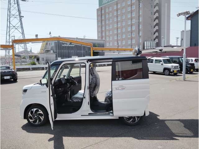 スズキ スペーシア ６６０ カスタム ハイブリッド ＸＳ R8年 (東海) 99