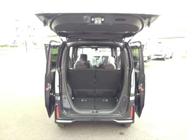 ホンダ Ｎ　ＢＯＸ カスタム ６６０ R7年 (東海) 99