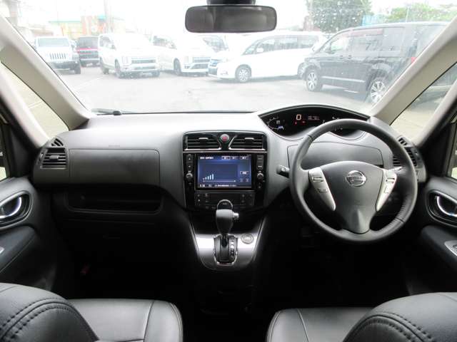 日産 セレナ ２．０ ライダー Ｓ－ＨＹＢＲＩＤ H27年 () 99