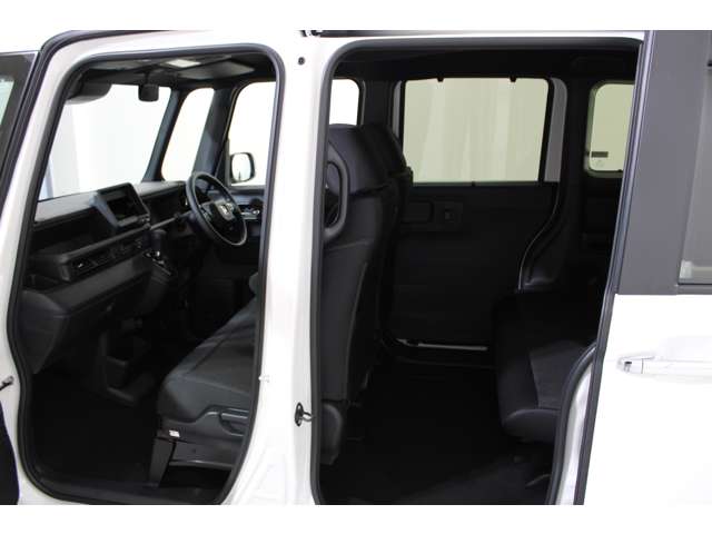 ホンダ Ｎ　ＢＯＸ カスタム ６６０ R8年 (近畿) 99