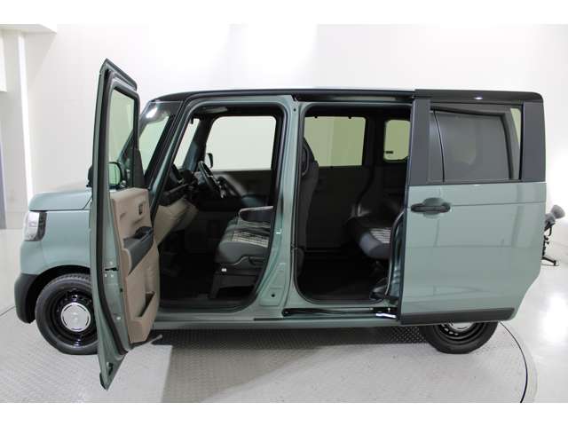 ホンダ Ｎ　ＢＯＸ ジョイ ６６０ ２トーン R8年 (近畿) 99