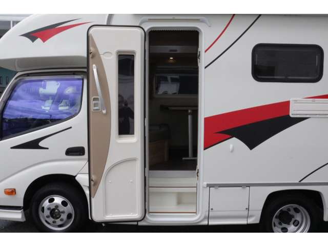 トヨタ カムロード ナッツＲＶ R4年 (中国) 99