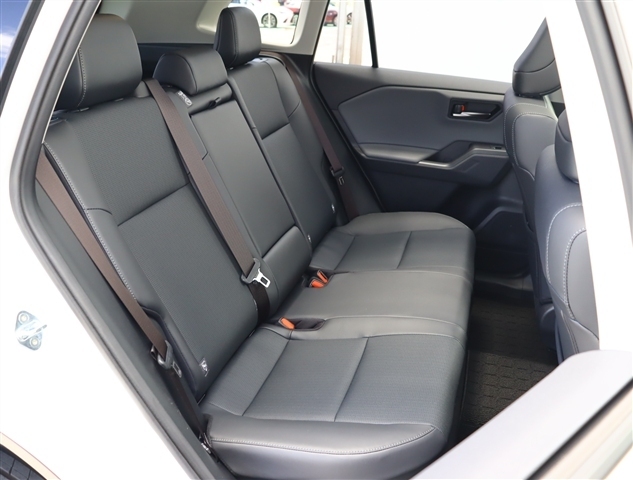 トヨタ ＲＡＶ４ ２．５ Ｚ Ｅ－ＦＯＵＲ ４ＷＤ R8年 (関東) 99