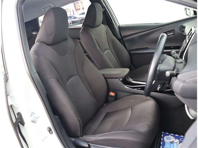 トヨタ プリウス １．８ Ｓ セーフティ プラス H30年 (関東) 99