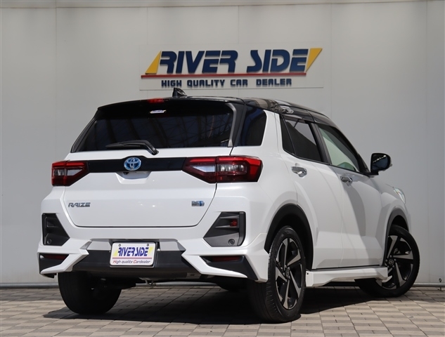 トヨタ ライズ　ハイブリッド ハイブリッド １．２ Ｚ R4年 (関東) 99