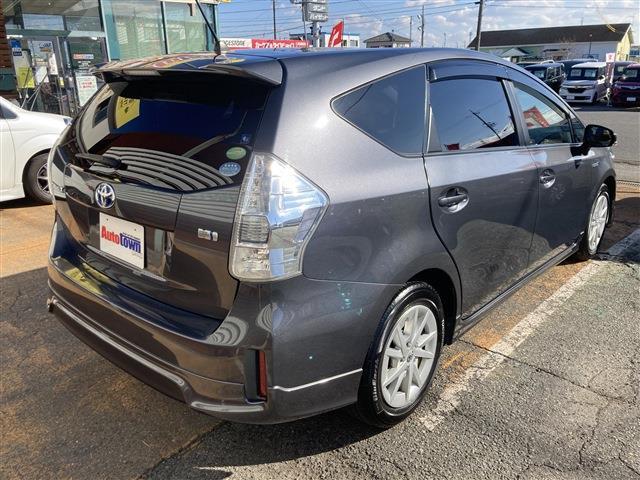 トヨタ プリウスΑ １．８ Ｓ H25年 (東海) 99