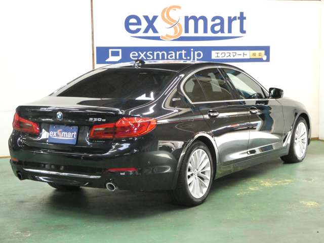 ＢＭＷ ５シリーズ ５３０Ｅ Ｉパフォーマンス ラグジュアリー R1年 (関東) 99