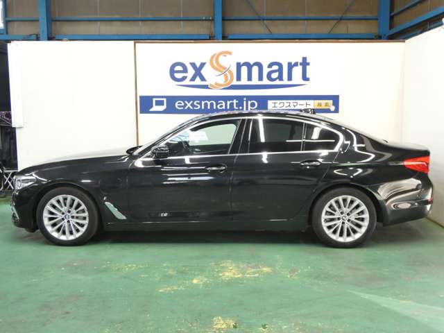 ＢＭＷ ５シリーズ ５３０Ｅ Ｉパフォーマンス ラグジュアリー R1年 (関東) 99