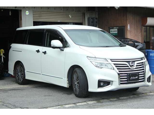 日産 エルグランド ２．５ ２５０ハイウェイスター H26年 (近畿) 99