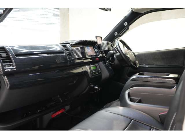 トヨタ ハイエースワゴン ２．７ ＧＬ ロング ミドルルーフ ４ＷＤ H29年 (関東) 99