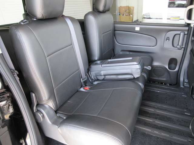 日産 セレナ ２．０ ライダー Ｓ－ＨＹＢＲＩＤ H27年 (関東) 99
