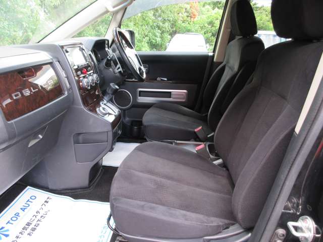 三菱 デリカ　Ｄ：５ ２．２ シャモニー ディーゼルターボ ４ＷＤ H28年 (関東) 99