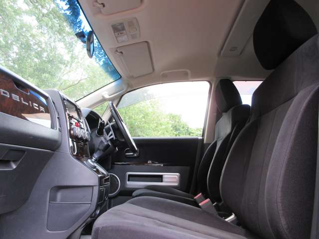 三菱 デリカ　Ｄ：５ ２．２ シャモニー ディーゼルターボ ４ＷＤ H28年 (関東) 99