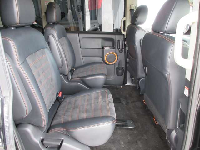 三菱 デリカ　Ｄ：５ ２．２ アクティブギア ディーゼルターボ ４ＷＤ H29年 (関東) 99