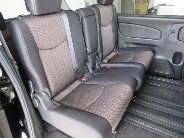 日産 セレナ ２．０ ハイウェイスター Ｖセレクション＋ＳＡＦＥＴＹＩＩ Ｓ－ＨＹＢＲＩＤ H27年 (関東) 99