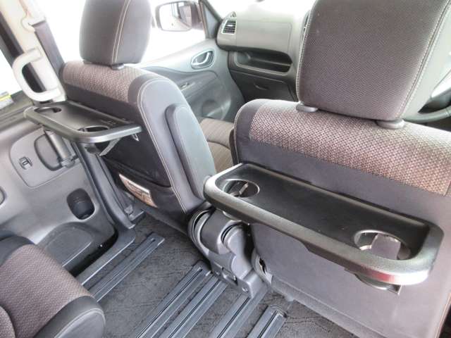 日産 セレナ ２．０ ハイウェイスター Ｖセレクション＋ＳＡＦＥＴＹＩＩ Ｓ－ＨＹＢＲＩＤ H27年 (関東) 99