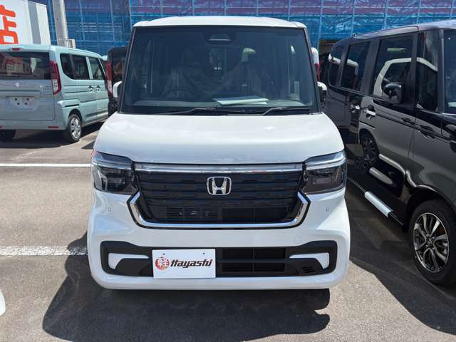 ホンダ Ｎ　ＢＯＸ カスタム ６６０ R8年 (四国) 99