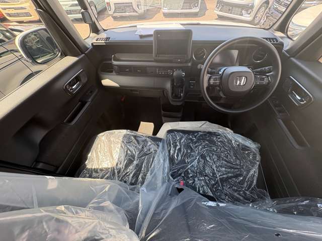 ホンダ Ｎ　ＢＯＸ カスタム ６６０ R8年 (四国) 99
