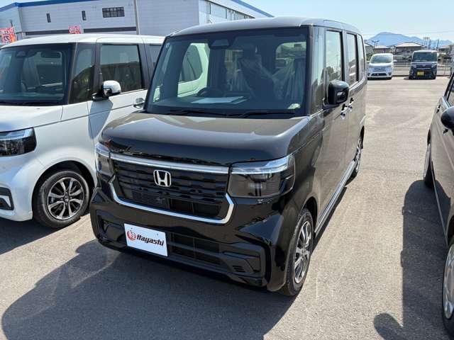ホンダ Ｎ　ＢＯＸ カスタム ６６０ R8年 (四国) 99