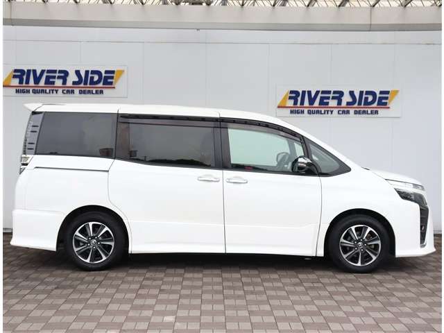 トヨタ ヴォクシー ２．０ ＺＳ 煌ＩＩ R1年 (関東) 99