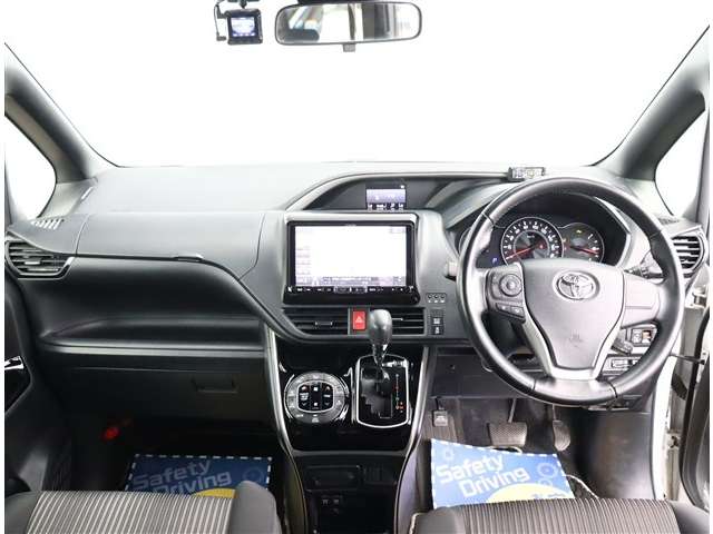 トヨタ ヴォクシー ２．０ ＺＳ 煌ＩＩ R1年 (関東) 99