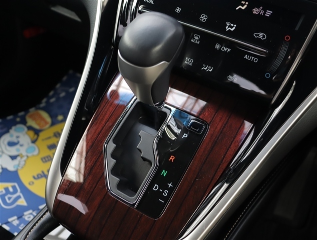 トヨタ ハリアー　ハイブリッド ２．５ ハイブリッド Ｅ－ＦＯＵＲ プレミアム アドバンストパッケージ ４ＷＤ H29年 (関東) 99