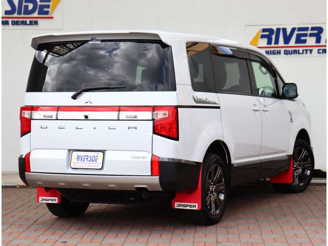三菱 デリカ　Ｄ：５ ２．２ ジャスパー ディーゼルターボ ４ＷＤ R4年 (関東) 99