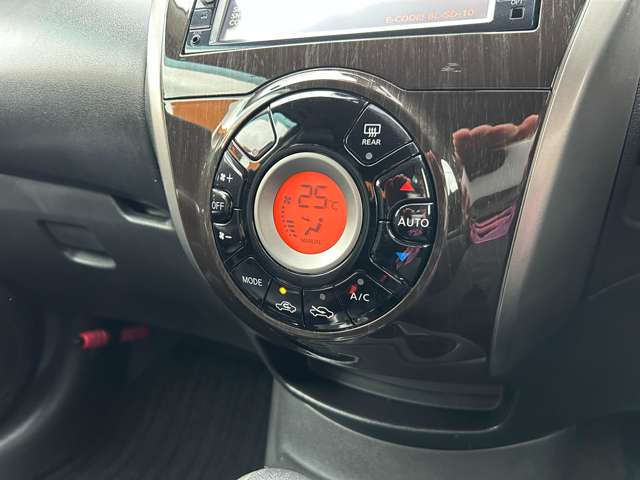 日産 ノート １．２ Ｘ アクシス Ｖセレクション プラスセーフティ H27年 (東海) 99