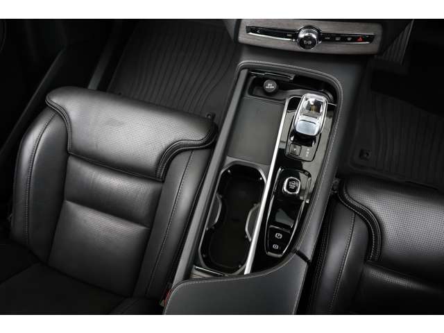 ボルボ ＸＣ９０ アルティメット Ｂ６ ＡＷＤ ４ＷＤ R5年 (東海) 99