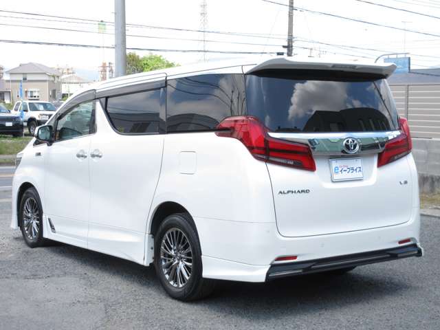 トヨタ アルファード ３．５ エグゼクティブ ラウンジ ロイヤルラウンジ ４ＷＤ R1年 (関東) 99