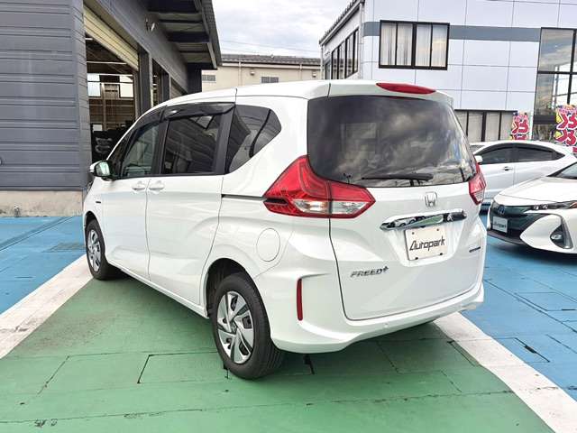 ホンダ フリード＋　ハイブリッド １．５ ハイブリッド Ｇ ホンダセンシング ４ＷＤ R2年 (甲信越・北陸) 99