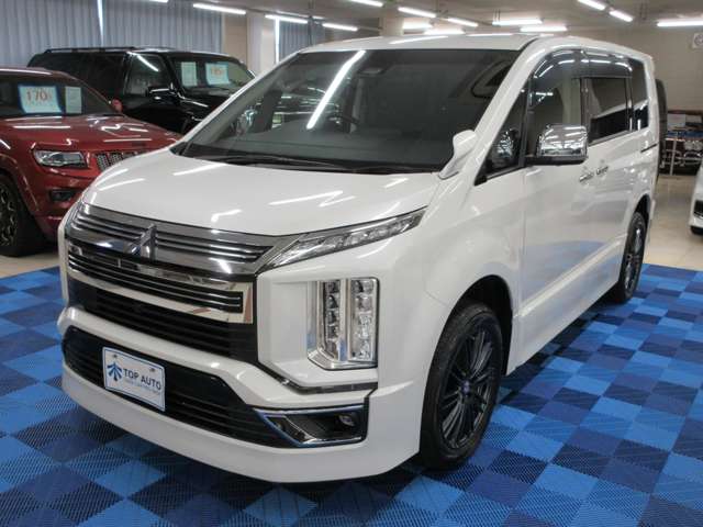 三菱 デリカ　Ｄ：５ アーバンギア ２．２ Ｇ パワーパッケージ ディーゼルターボ ４ＷＤ R1年 (関東) 99