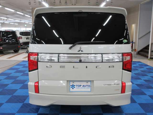 三菱 デリカ　Ｄ：５ アーバンギア ２．２ Ｇ パワーパッケージ ディーゼルターボ ４ＷＤ R1年 (関東) 99