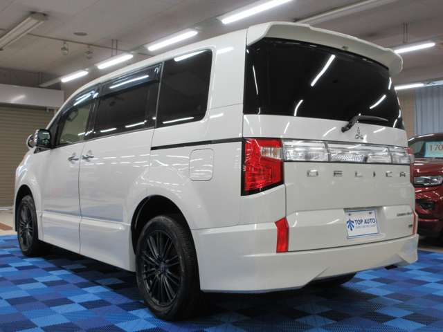 三菱 デリカ　Ｄ：５ アーバンギア ２．２ Ｇ パワーパッケージ ディーゼルターボ ４ＷＤ R1年 (関東) 99